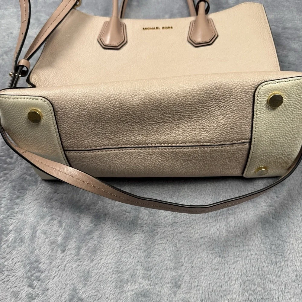 Michael Kors Mercer Women's Pebble Leather Messenger Crossbody Bag Designer